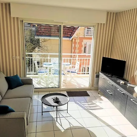 Anthinea - - T2 Vue Sur Au Calme Mae-9544